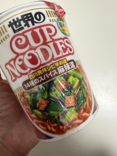 ���A